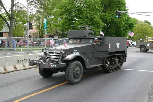 Half Trac 2005